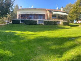  Maison  vendre 9 pices 176 m