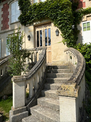  Maison � vendre 11 pi�ces 330 m�
