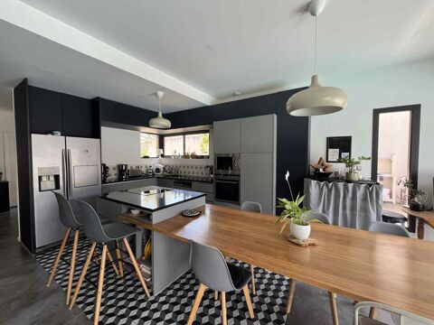   Maison 6 pi�ces Maison - 6 pi�ce(s) - 140 m�