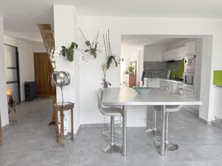  Maison  vendre 7 pices 185 m