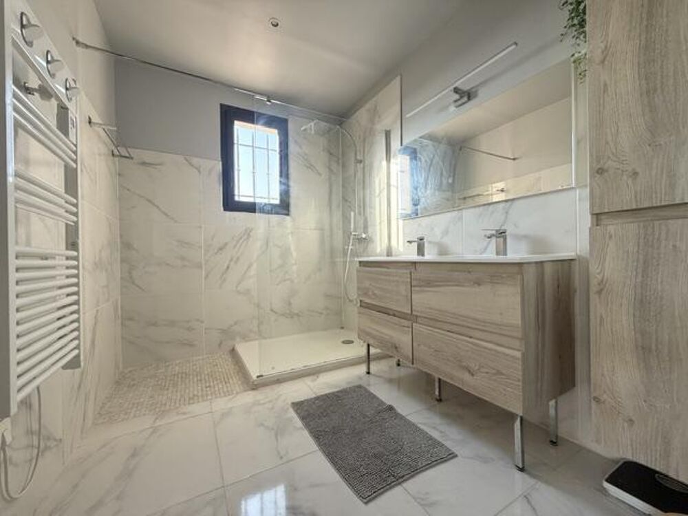 à vendre  Maison Maubec (84660)