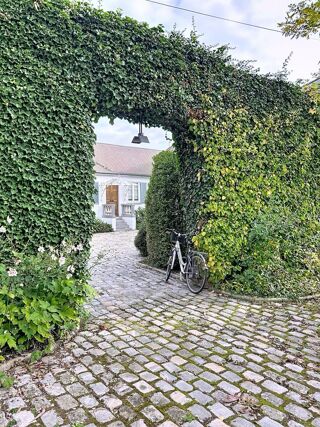  Maison  vendre 10 pices 