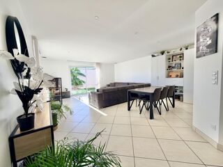  Maison  vendre 4 pices 