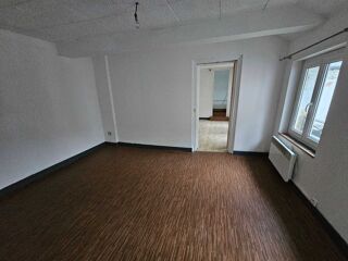  Immeuble à vendre 8 pièces  Guise