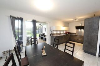  Maison � vendre 4 pi�ces 553 m�