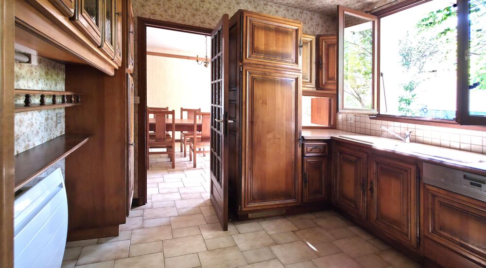 Vente Maison 6 pièces 170 m² - Plus