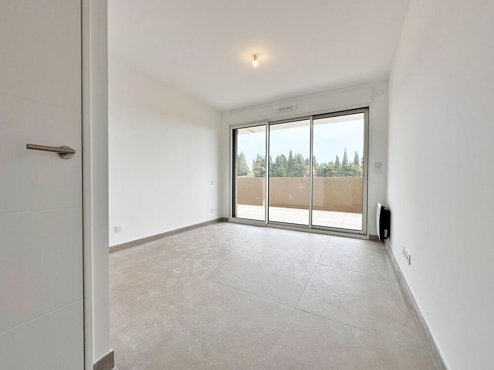 � vendre  Appartement Antibes (06600)