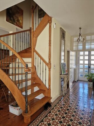  Maison à vendre 8 pièces 197 m²