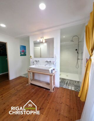  Maison � vendre 8 pi�ces 220 m�