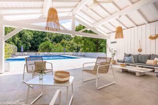 Maison à vendre 15 + pièces 680 m²