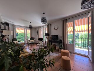  Appartement  vendre 4 pices 132 m