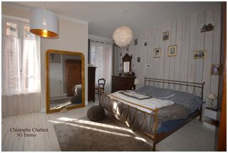  Maison à vendre 15 + pièces 252 m²
