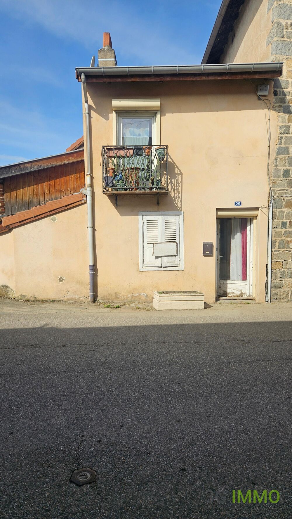 Maison 2 pièces 54 m² · à Saint-Martin-la-Sauveté · 54 m² · 28 000 €