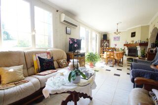  Maison � vendre 4 pi�ces  Cast�ra-verduzan