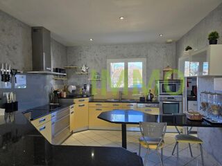  Maison à vendre 11 pièces 349 m²