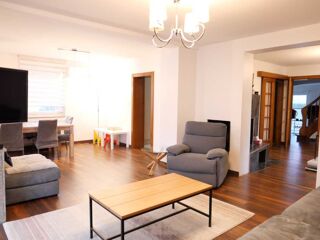  Maison  vendre 7 pices 