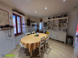  Maison  vendre 9 pices 266 m