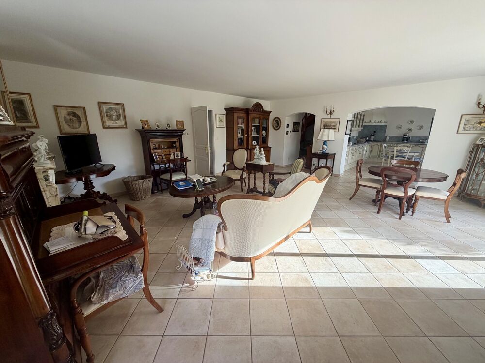 Annonce vente maison 3 pièces de 123m2 à Les mathes (17570) - ParuVendu ...