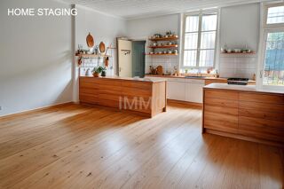  Maison  vendre 10 pices 