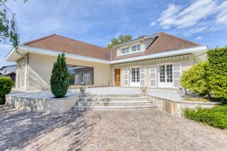  Maison à vendre 11 pièces 195 m²