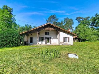 Maison 4 pièces 138 m² · à Saint-Symphorien · 138 m² · 160 000 €