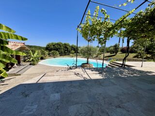  Maison � vendre 15 + pi�ces 650 m�