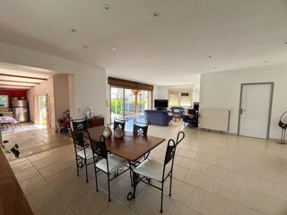  Maison  vendre 4 pices 190 m