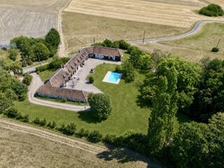  Maison à vendre 303 m²
