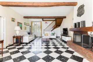  Maison � vendre 9 pi�ces 340 m�