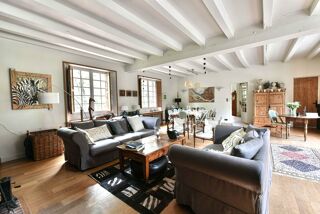  Maison  vendre 9 pices 