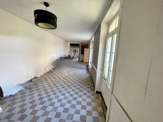  Maison  vendre 10 pices 