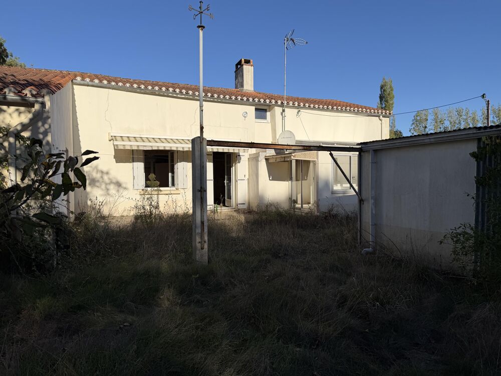 Vente Maison Maison 5 pièces Saint-Étienne-du-bois