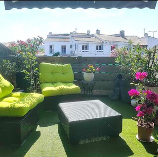  Appartement � vendre 4 pi�ces  Saintes-maries-de-la-mer