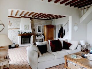  Maison  vendre 8 pices 