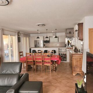  Maison � vendre 5 pi�ces  L�zan