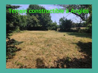  Terrain à vendre 748 m²