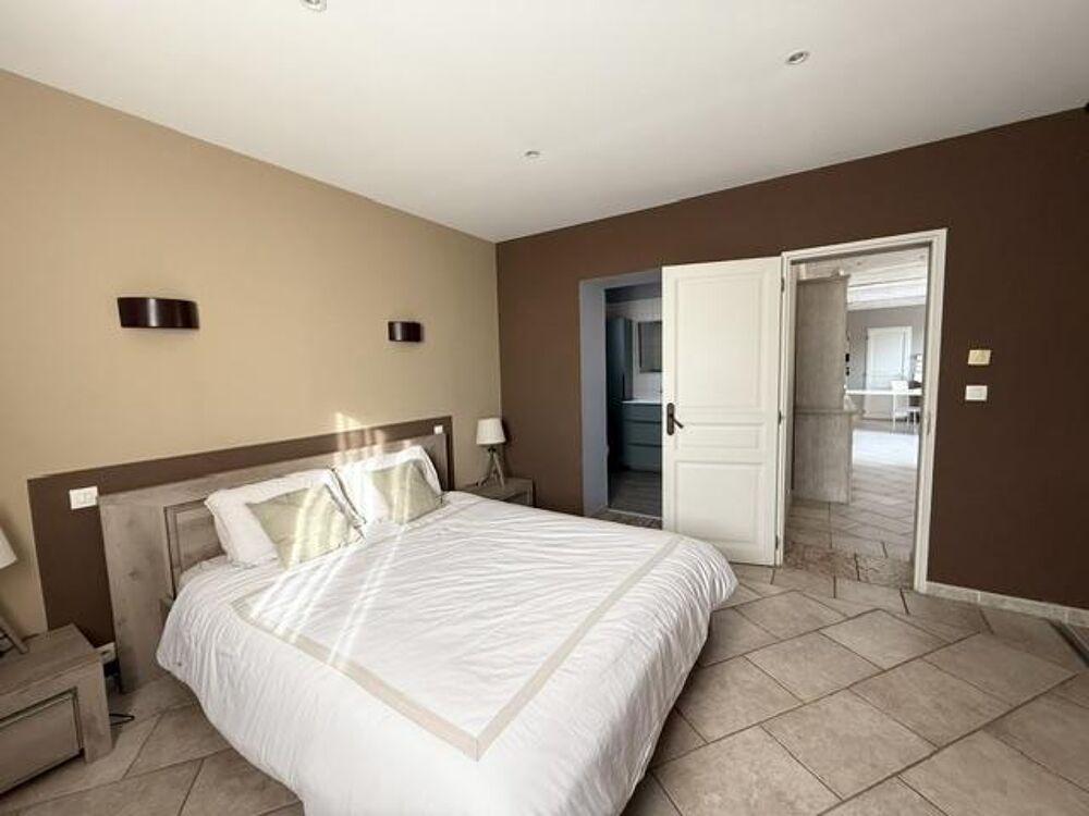 à vendre  Maison Maubec (84660)