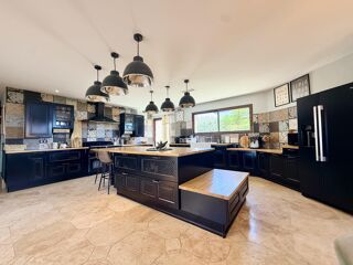  Maison à vendre 6 pièces 215 m²