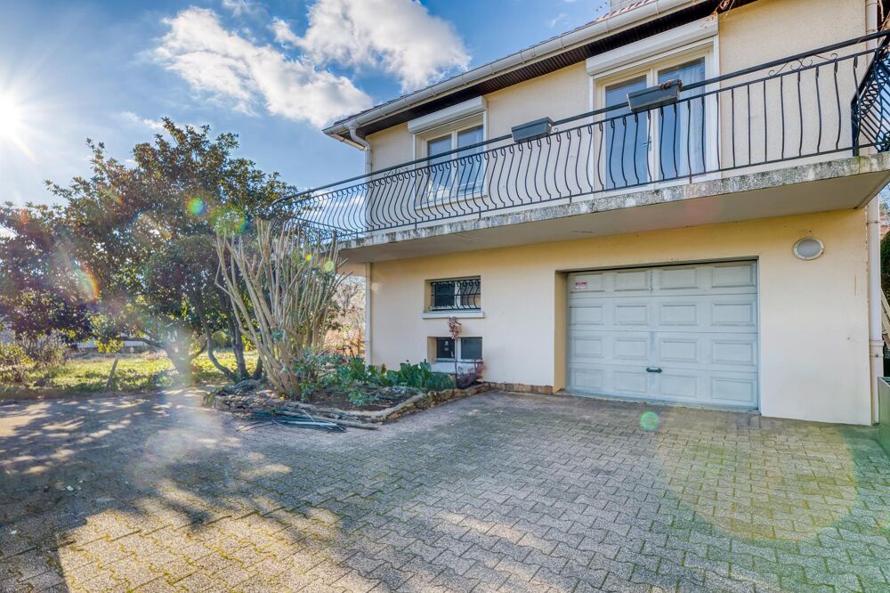 � vendre  Maison Bron (69500)