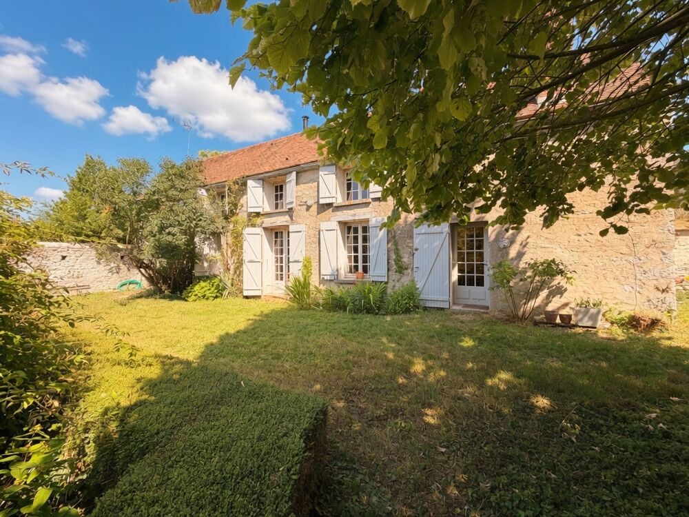 Maison 4 pièces 135 m² · à Arville · 135 m² · 185 000 €