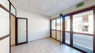  Immeuble à vendre 15 + pièces 292 m²