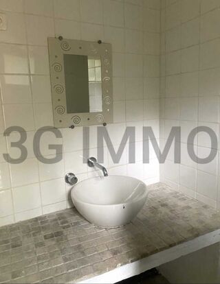  Maison  vendre 1 pice 28 m