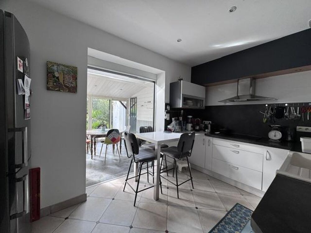 Vente Maison Maison et grand terrain 6 pièces Rochefort