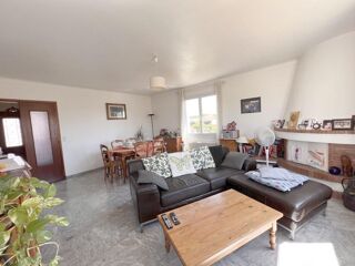  Appartement  vendre 4 pices 