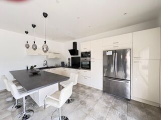  Maison � vendre 4 pi�ces 140 m�