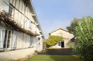  Maison à vendre 6 pièces 227 m²