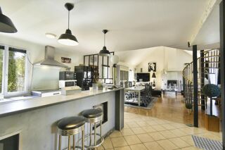  Maison à vendre 7 pièces 242 m²