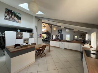  Maison � vendre 5 pi�ces 259 m� Auros