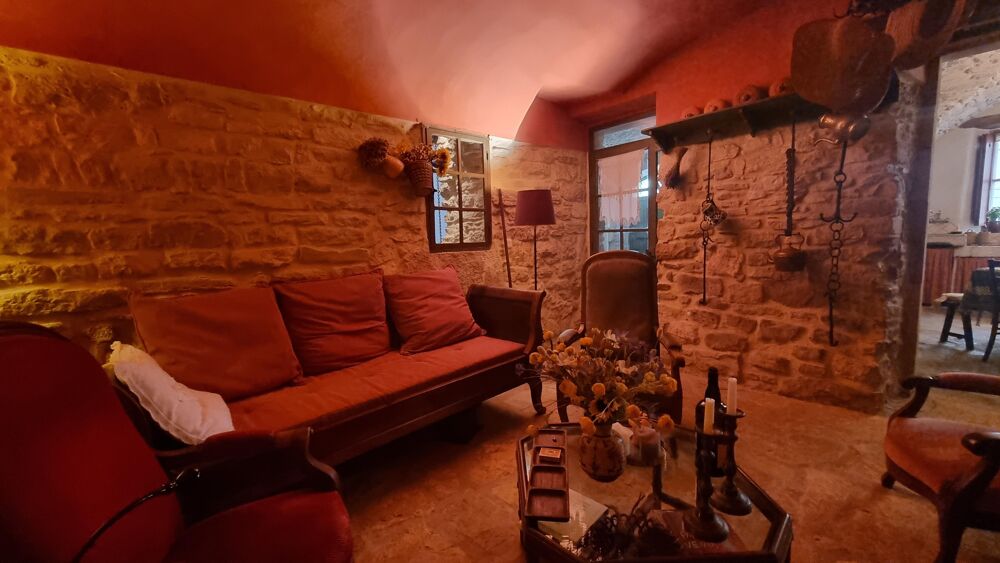 Maison en pierre 9 pièces