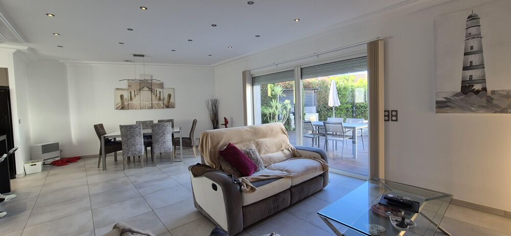 à vendre  Maison Roquebrune-sur-Argens (83520)